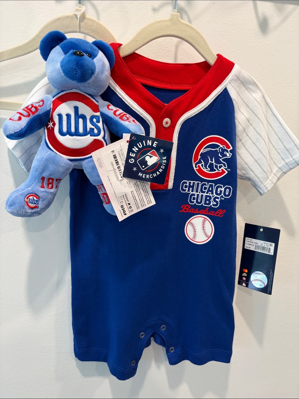Genuine Merchandise Chicago Cubs Baseball Romper WITH Bear